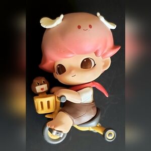 Popmart Dimoo Pet Vacation Blind Box Figurine - Love Letter Courier